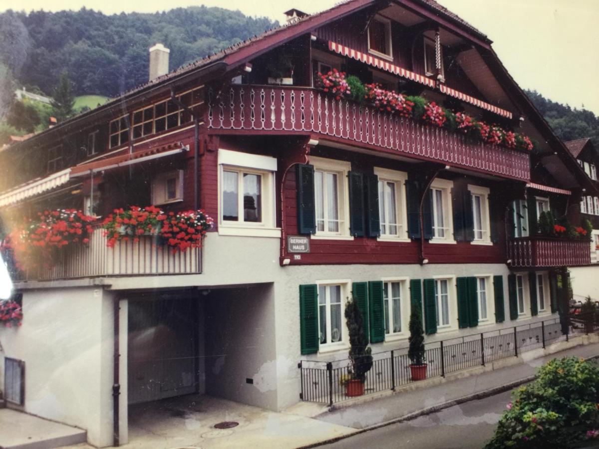 Schöne Ferienwohnung mit Seeblick Thun Exterior foto