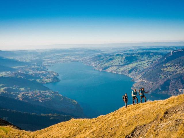 Schöne Ferienwohnung mit Seeblick Thun Exterior foto
